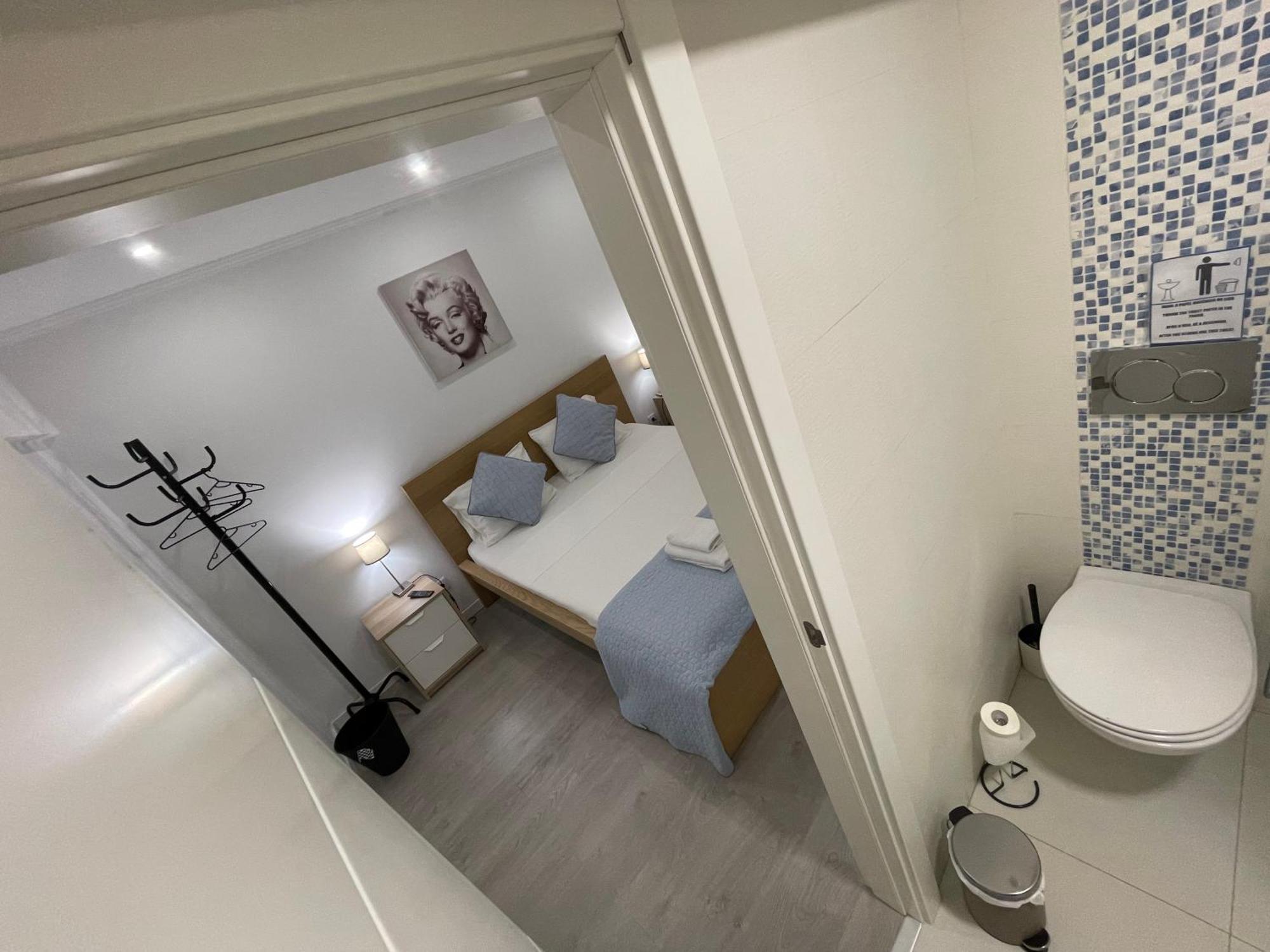 Airport Room Lisbon Exterior photo