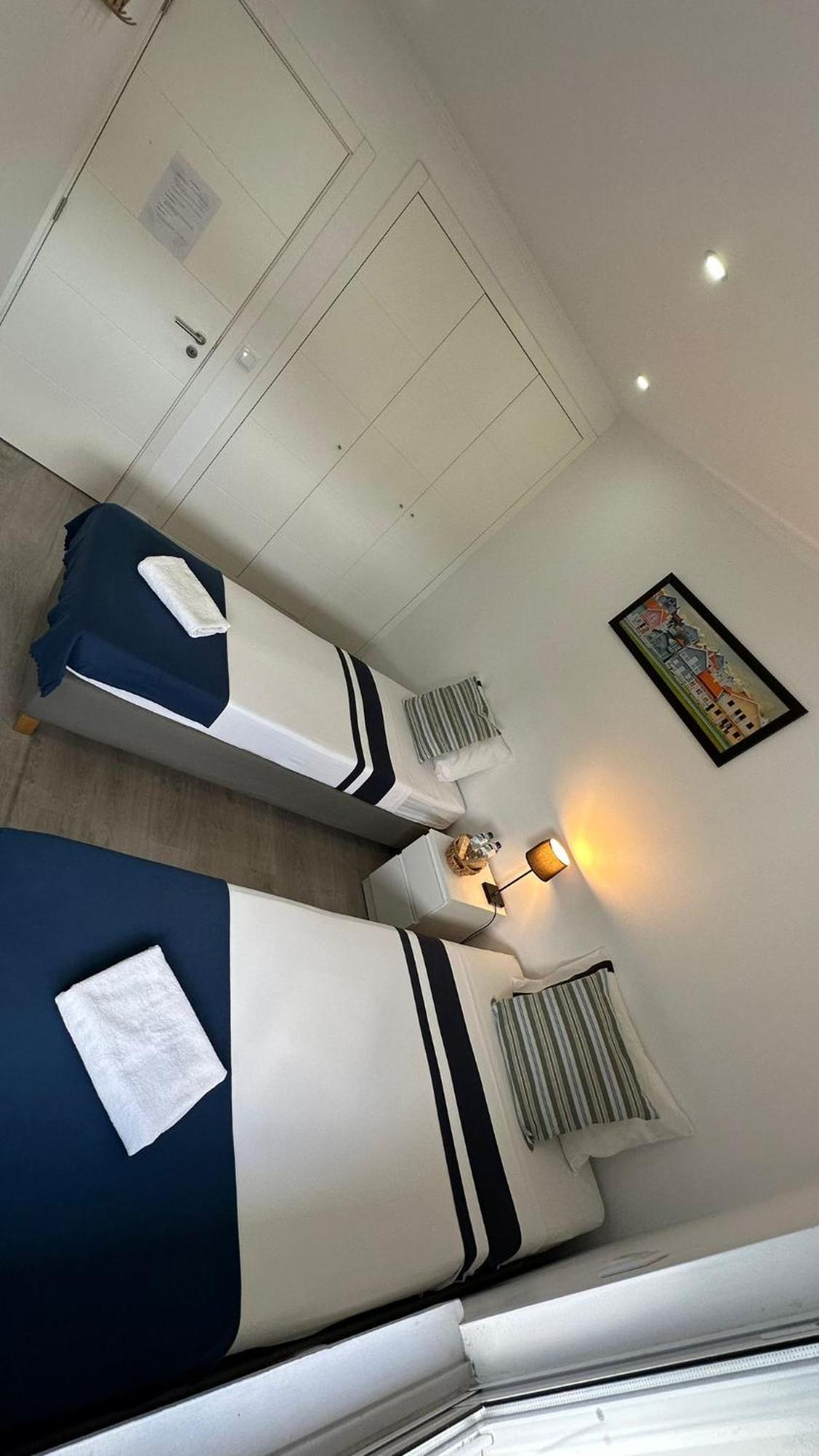 Airport Room Lisbon Exterior photo