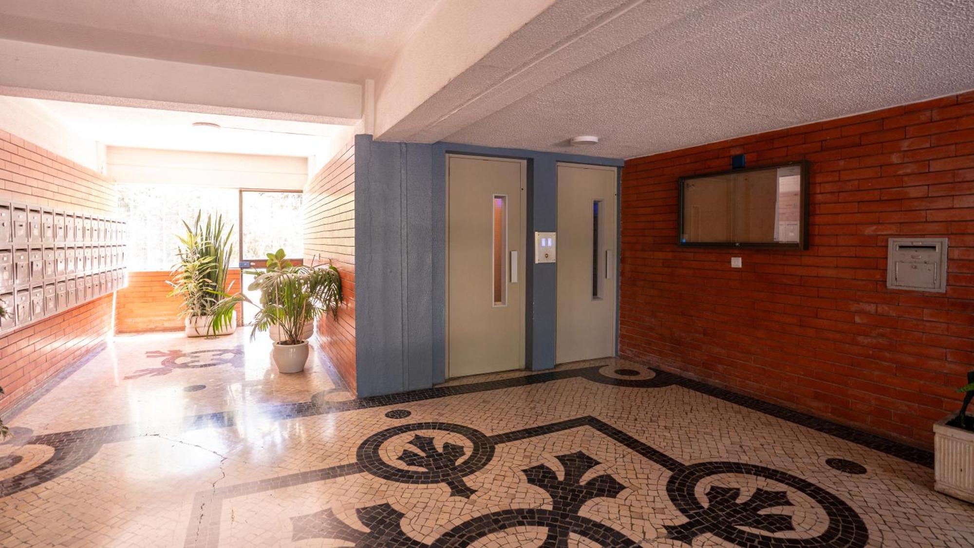 Airport Room Lisbon Exterior photo