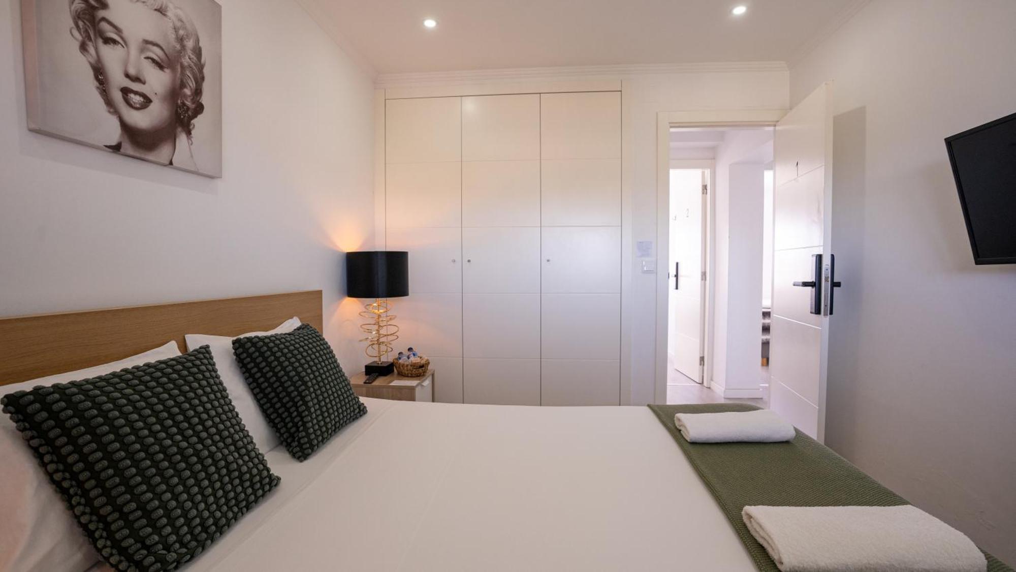 Airport Room Lisbon Exterior photo